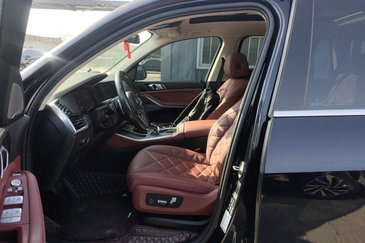 Used BMW X5 2022 Restyled xDrive 30Li Luxury Version M Sport Package