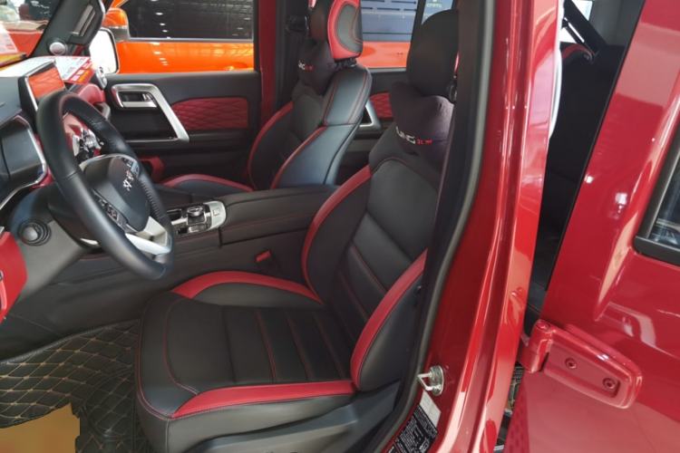 Used Beijing Auto BJ40 2020 2.0T Automatic Four-Wheel Drive Urban Hunter Edition Chivalrous Type
