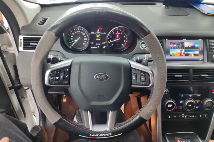 Used Land Rover Discovery Sport 2019 240 PS SE Version China VI Standard