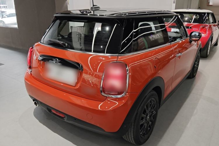 Used  MINI 2021 1.5T COOPER Classic Edition
