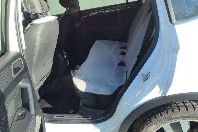 Used Volkswagen Tiguan L 2024 330TSI Automatic Two-Wheel Drive R-Line Enhanced Edition