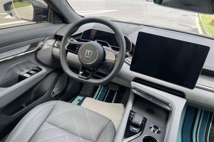 Used Zeekr 001 2023 WE Edition 100 kWh
