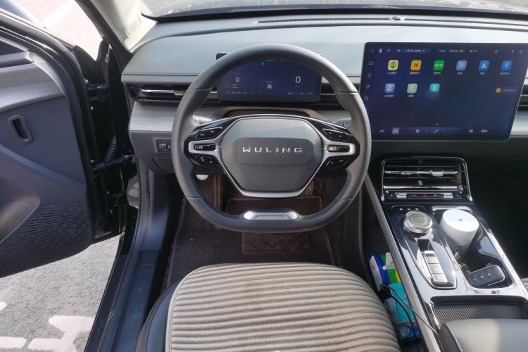 Used Wuling Xingguang 2024 Co-Creation Edition 150 Flagship Model