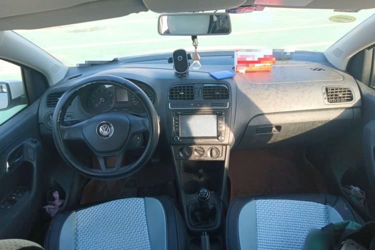 Used Volkswagen Polo 2016 1.4L Manual Fashion Model
