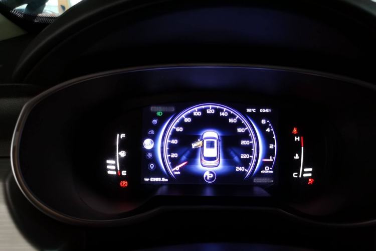 Used Geely Auto Emgrand X7 Sport 2018 1.8TD Automatic Two-Wheel Drive Smart Connect 4G Internet Edition
