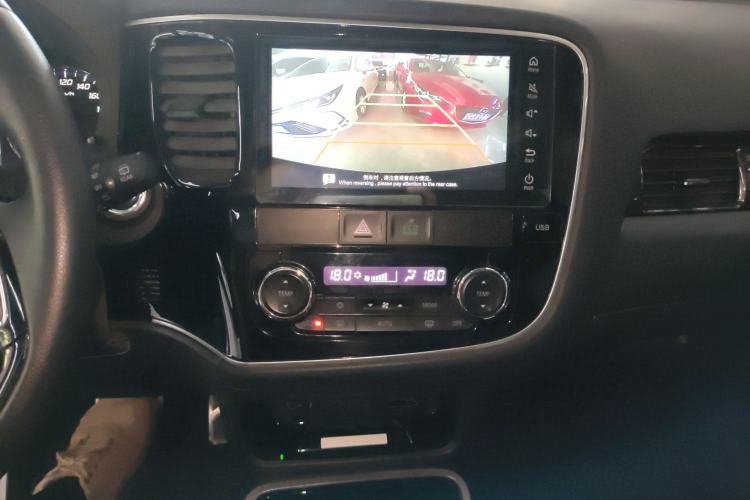 Used Mitsubishi Outlander 2020 2.0L Two-Wheel Drive Comfort Edition 7-Seater
