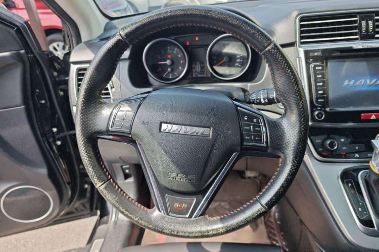 Used Haval H6 2015 Sport Edition 1.5T Automatic Two-Wheel Drive Luxury Model
