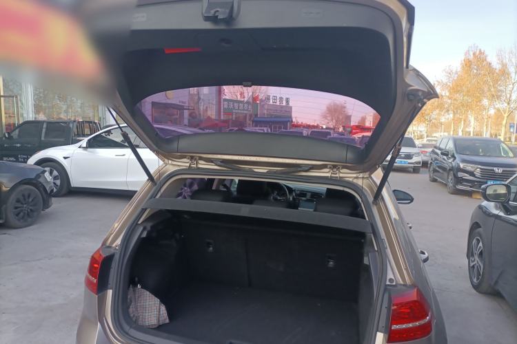 Used Volkswagen Golf 2016 1.6L Automatic Comfort Model
