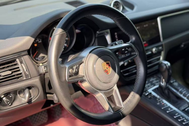 Used Porsche Macan 2018 Macan 2.0T