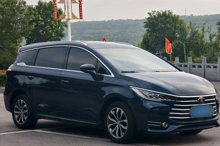 Used BYD Song MAX 2019 1.5T Automatic Smart Connect Ruiyi Sunroof Version 6 Seats China VI Standard
