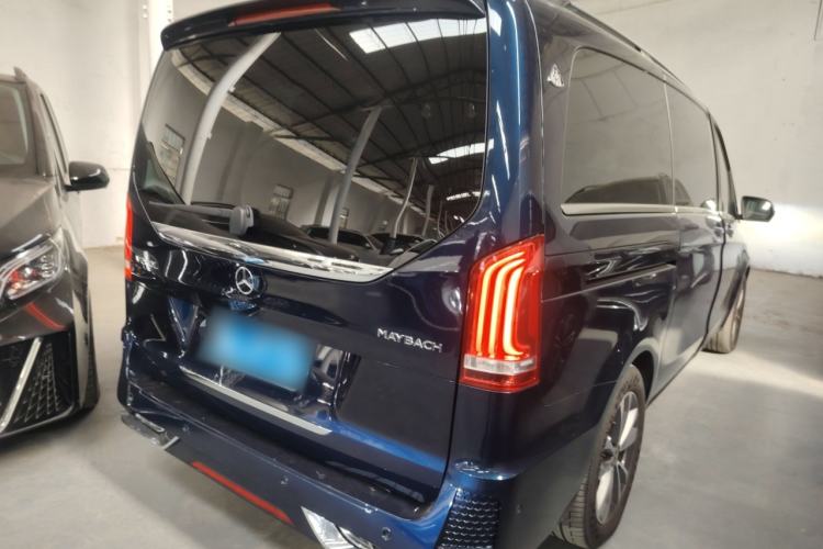 Used Mercedes-Benz V-Class 2021 V 260 Avantgarde Edition
