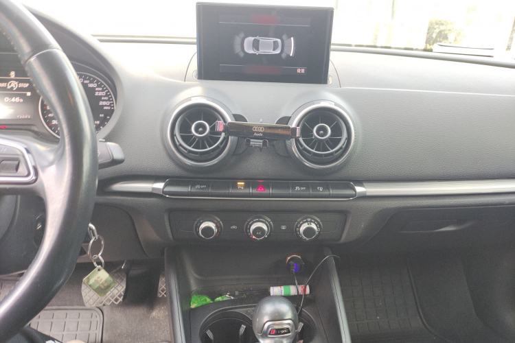 Used Audi A3 2016 Limousine 35 TFSI Prestige Edition
