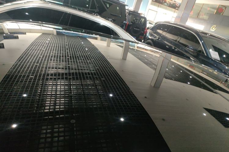 Used Mercedes-Benz E-Class 2023 Facelift E 260 L
