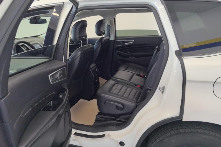 Used Ford Edge 2018 EcoBoost 245 Two-Wheel-Drive Titanium 7-Seater China V Standard
