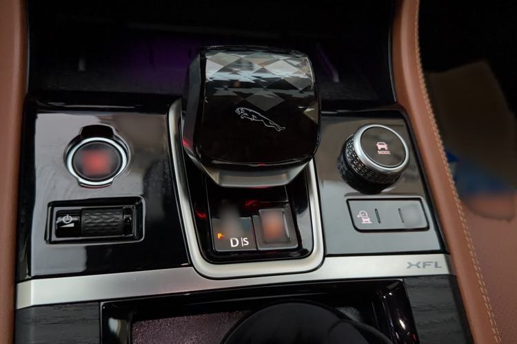 Used Jaguar XFL 2023 XFL 2.0T P250 Two-Wheel-Drive Elite Sport Edition