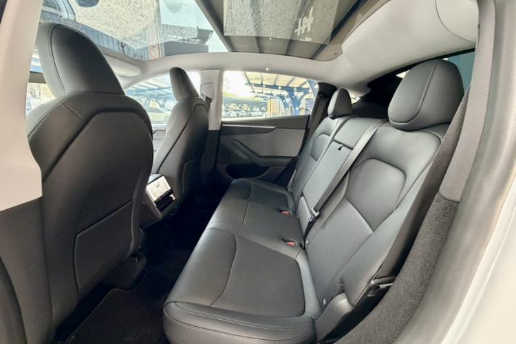 Used Tesla Model Y 2025 Rear-Wheel Drive First Edition