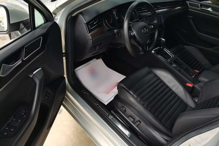 Used Volkswagen Magotan 2019 330TSI DSG Luxury Version China VI Standard
