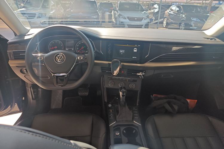 Used Volkswagen Passat 2020 Revised Version 280TSI Business Edition China VI Standard
