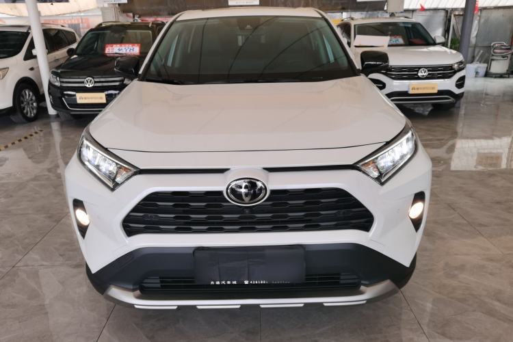 Used Toyota RAV4 2022 2.0L CVT 4x4 Style Plus Edition

