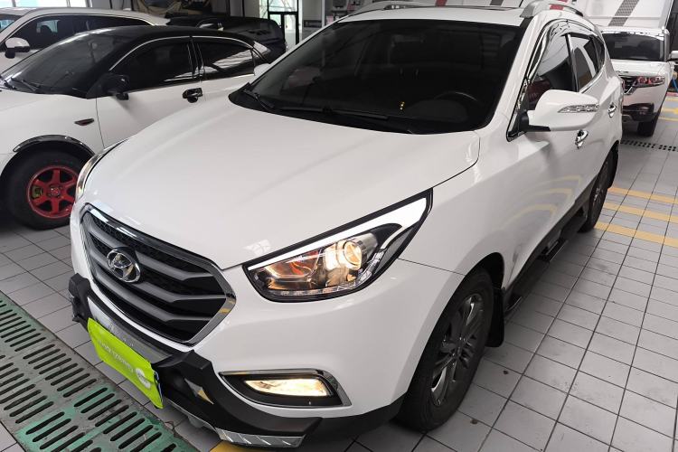 Used Hyundai ix35 2015 2.0L Automatic Two-Wheel Drive Leading Trim China V Standard
