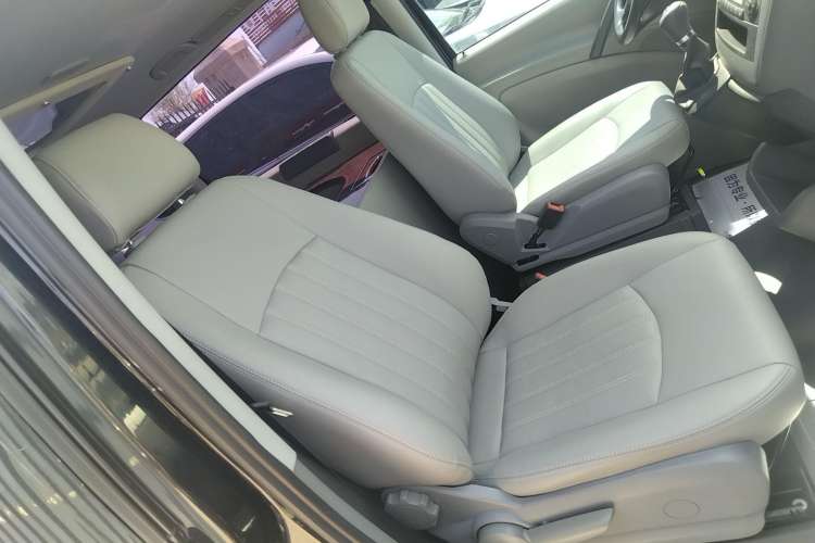 Used Mercedes-Benz Vito 2013 3.0L Elite Edition