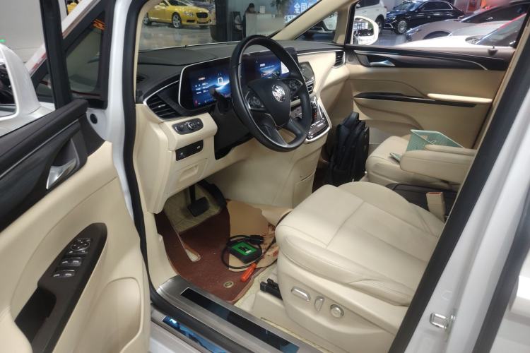 Used Buick GL8 2023 ES Lu Zun Deluxe Model
