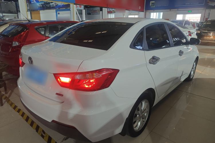 Used Changan Alsvin V7 2015 1.6L Automatic Joyful Model China IV Standard
