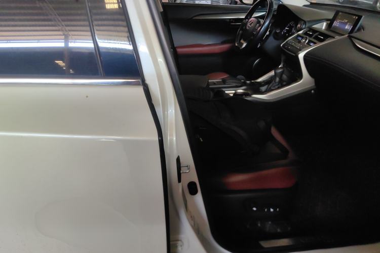 Used Lexus NX 2015 200T All-Wheel-Drive Fēngshàng Edition
