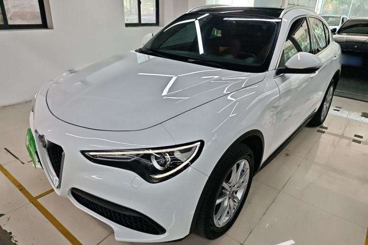 Used Alfa Romeo Stelvio 2017 2.0T 200HP Luxury Edition
