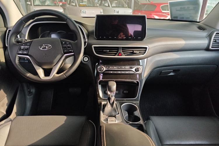 Used Hyundai Tucson 2019 280TGDi Dual-Clutch Two-Wheel Drive Fashion Edition China V Standard