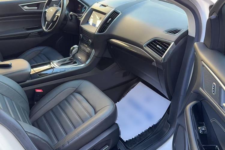 Used Ford Edge 2018 EcoBoost 245 Two-Wheel-Drive Titanium 7-Seater China V Standard
