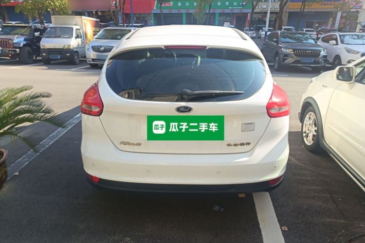 Used Ford Focus 2015 Hatchback 1.6L Automatic Fashion Edition
