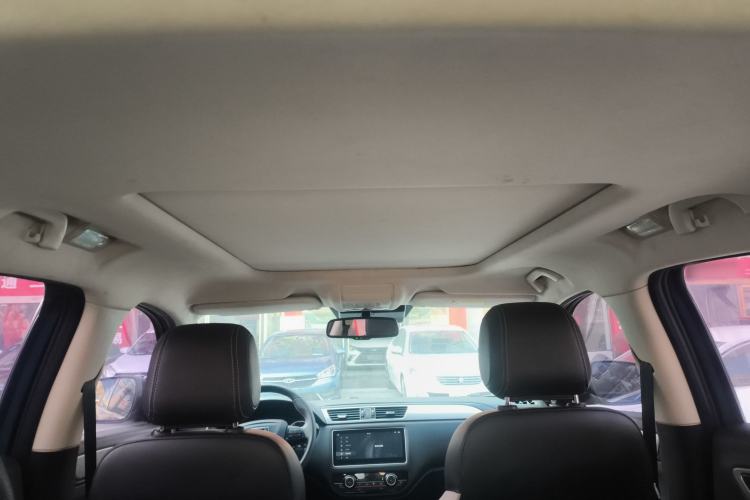 Used Qoros 5 2018 Revised 1.6T Automatic Luxury Version
