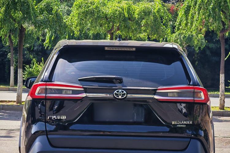 Used Toyota Wildlander 2020 2.0L CVT 4x4 Luxury Edition
