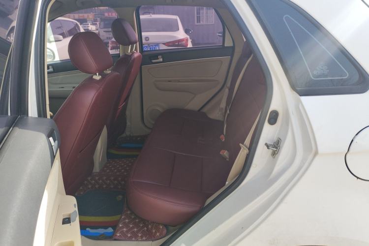 Used BAIC E Series 2012 Hatchback 1.3L Manual Liking Edition
