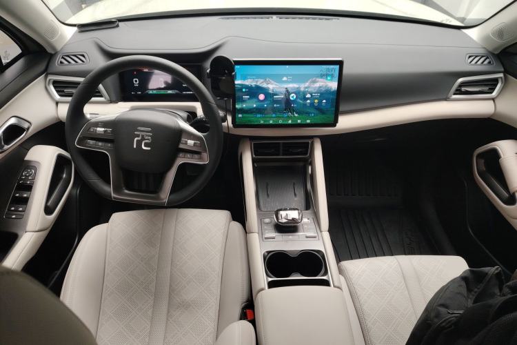 Used BYD Yuan UP 2024 401KM Leading Edition
