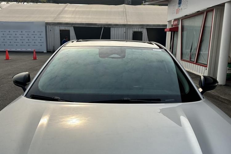 Used  L6 2025 EM-i 140km Starship Edition