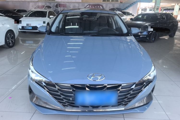 Used Hyundai Elantra 2021 1.5L CVT LUX Prestige Edition
