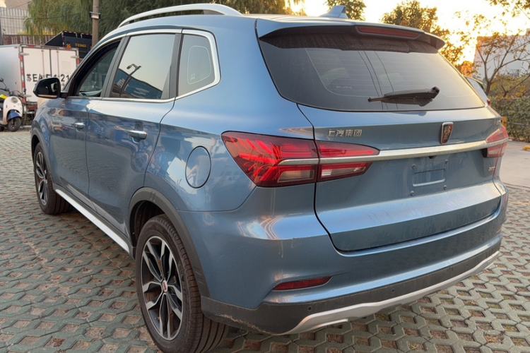 Used Roewe RX5 2016 20T Two-Wheel Drive Automatic Internet Smart Edition
