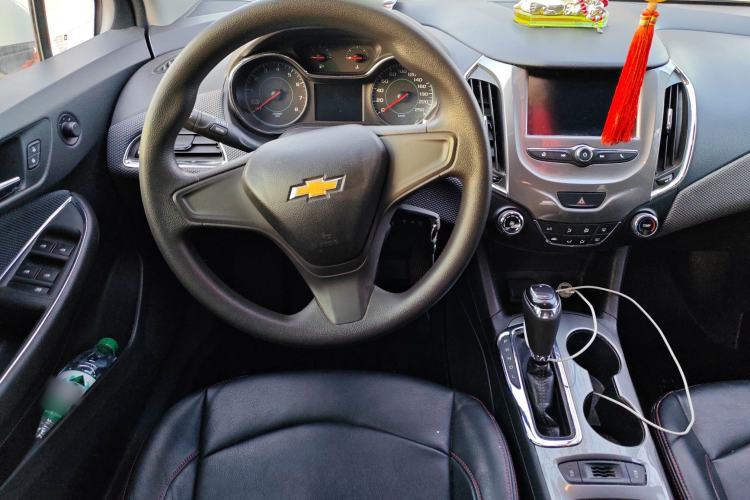 Used Chevrolet Cruze 2018 320 Automatic Pioneer Sunroof Edition