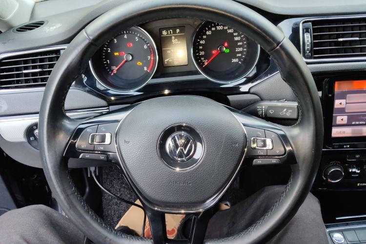 Used Volkswagen Sagitar 2017 1.6L Automatic Comfort Model
