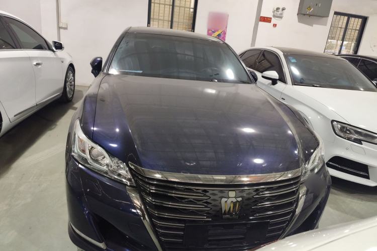 Used Toyota Crown 2018 2.0T Fashion Edition
