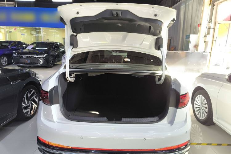 Used Volkswagen Sagitar 2023 300TSI DSG Excellence Edition
