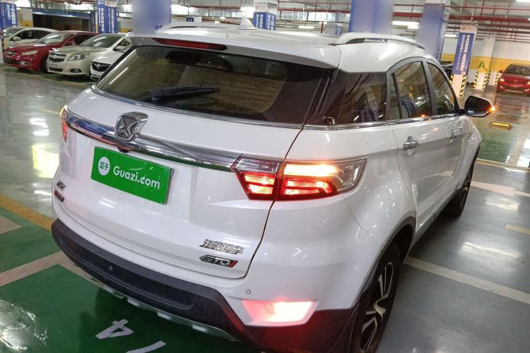 Used JMC Yusheng S330 2016 1.5L GTDi Automatic Two-Wheel Drive Prestige Edition
