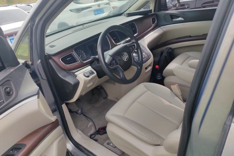 Used Buick GL8 2018 28T Comfort Model China VI Standard
