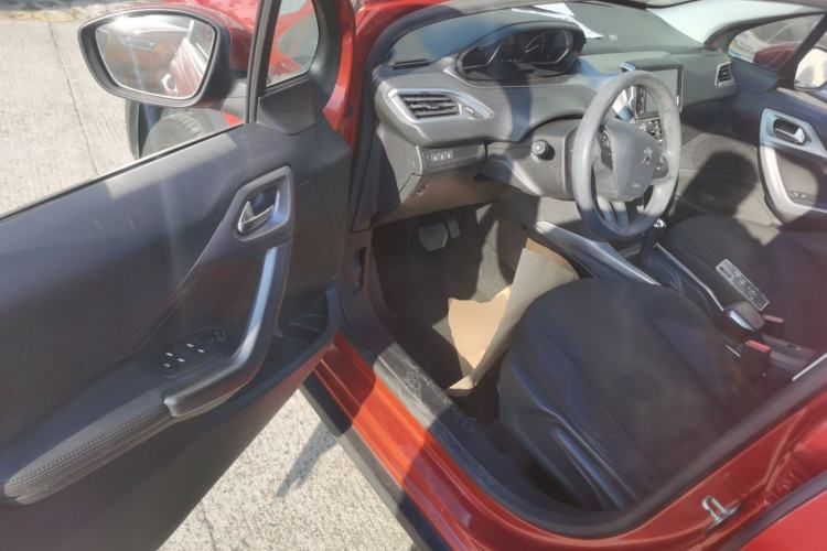 Used Peugeot 2008 2018 1.6L Automatic Fashion Edition
