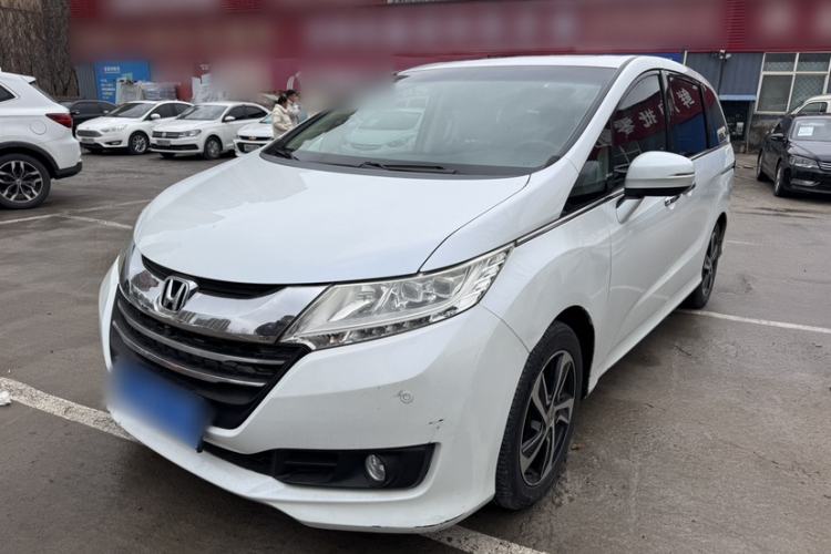 Used Honda Odyssey 2015 Revised Version 2.4L Supreme Edition