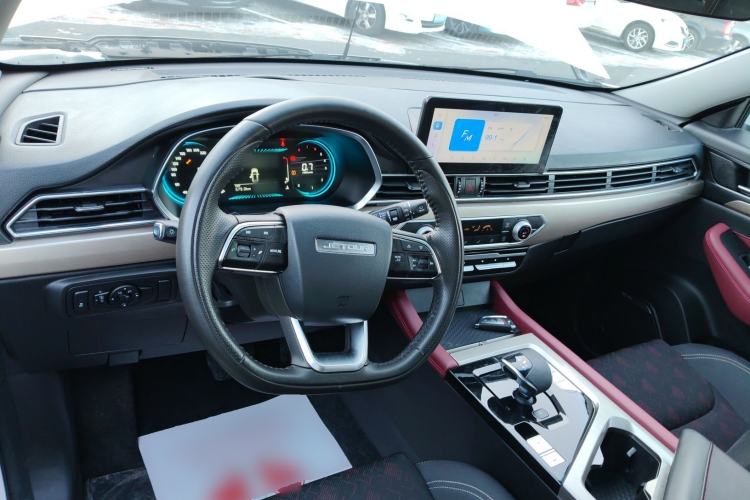 Used JETOUR X70 2023 1.5T DCT Beyond PRO Edition 5-Seater
