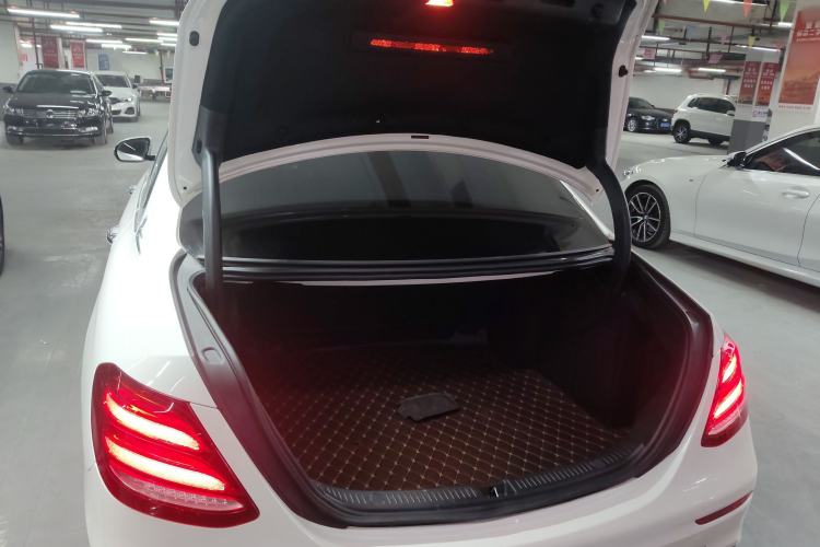 Used Mercedes-Benz E-Class 2018 Facelift E 200 L Sport Edition