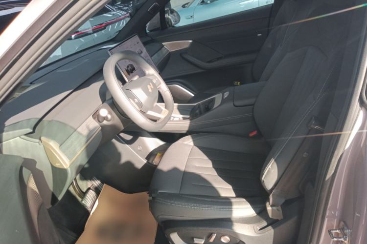 Used ONVO L60 2024 60 kWh Rear-Drive Version
